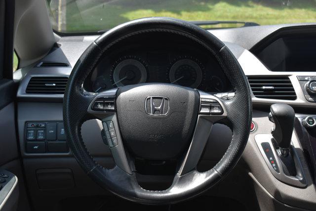 Photo of 2016 Crystal Black Pearl Honda Odyssey
