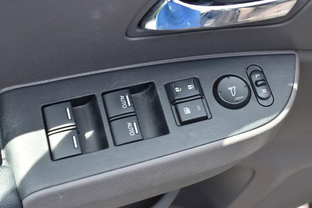 Photo of 2016 Crystal Black Pearl Honda Odyssey