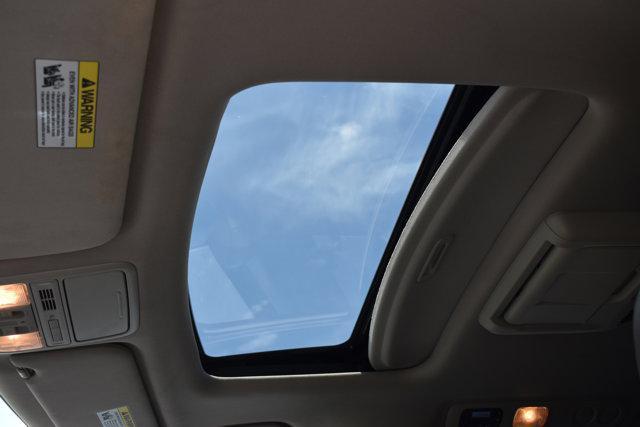 Photo of 2016 Crystal Black Pearl Honda Odyssey