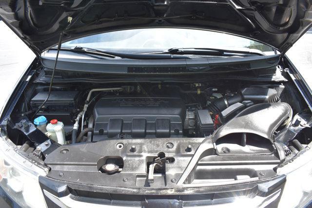 Photo of 2016 Crystal Black Pearl Honda Odyssey