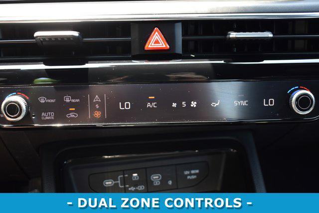 Photo of 2025 Wolf Gray Kia K5