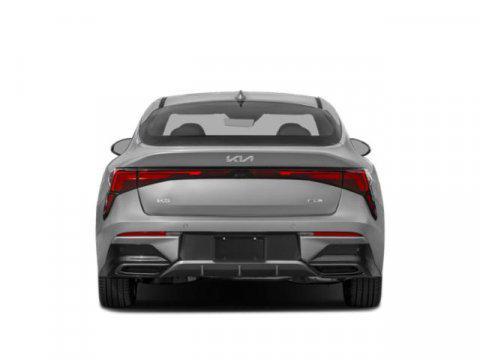 Photo of 2025 Wolf Gray Kia K5