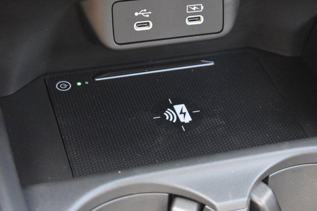 Photo of 2026 Platinum White Pearl Honda HR-V