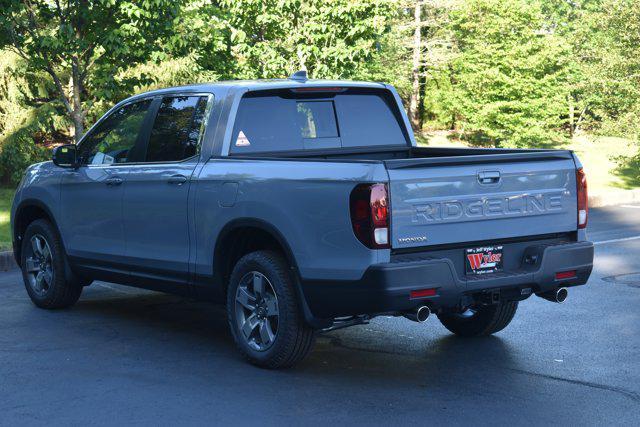 Photo of 2025 Sonic Gray Pearl Honda Ridgeline