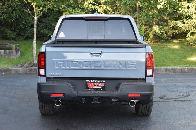Photo of 2025 Sonic Gray Pearl Honda Ridgeline