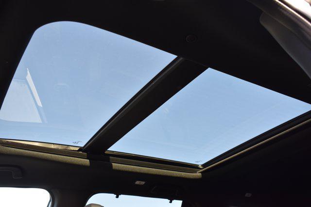 Photo of 2025 Diffused Sky Pearl Honda Pilot
