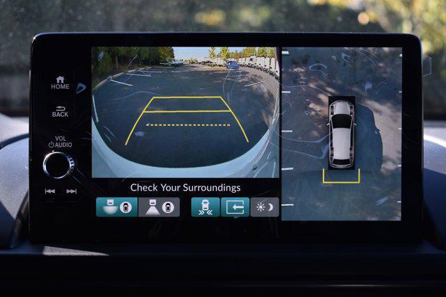 Photo of 2025 Diffused Sky Pearl Honda Pilot