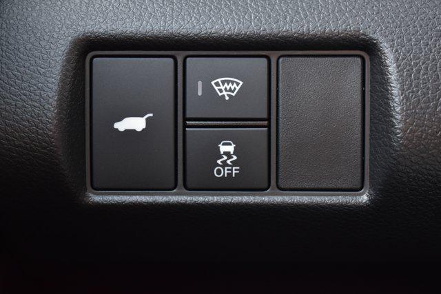 Photo of 2025 Sonic Gray Pearl Honda Pilot