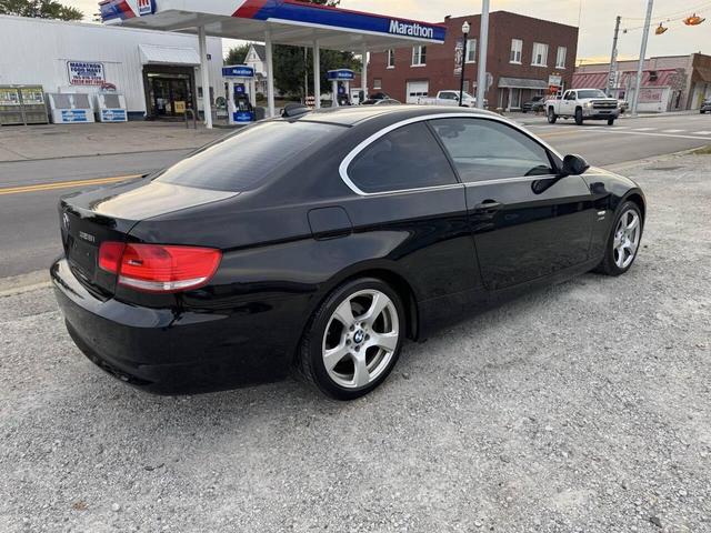 Photo of 2009 Black BMW 328