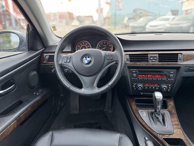 Photo of 2009 Black BMW 328