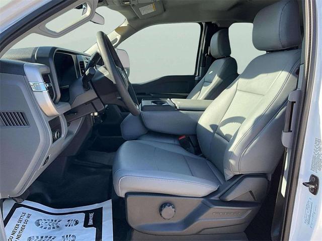 Photo of 2026 OXFORD WHITE Ford F-450
