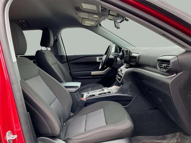 Photo of 2022 Rapid Red Metallic Tinted Clearcoat Ford Explorer