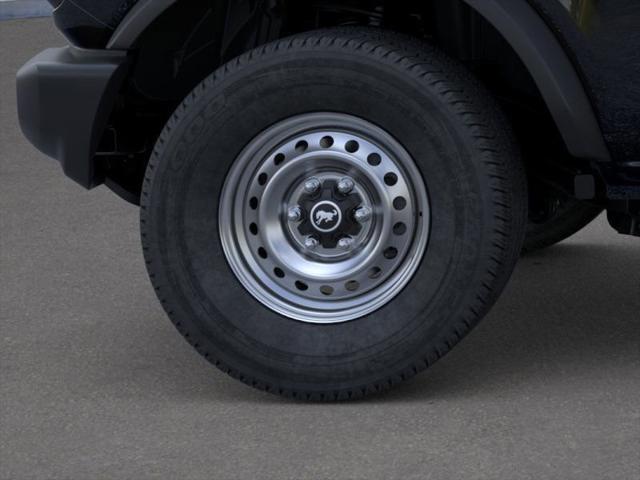 Photo of 2025 Shadow Black Ford Bronco