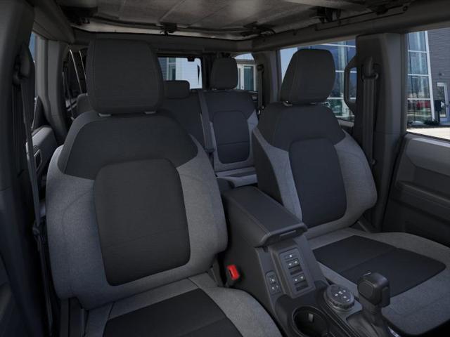 Photo of 2025 Shadow Black Ford Bronco