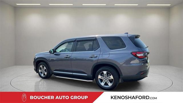 Photo of 2025 Gray Honda Pilot