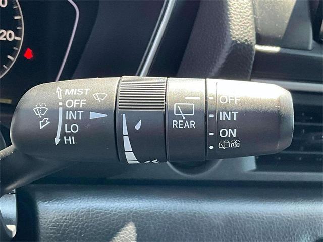 Photo of 2025 Gray Honda Pilot