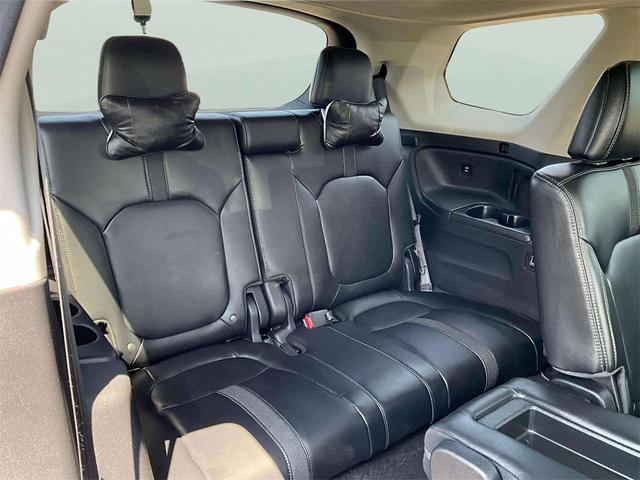 Photo of 2025 Gray Honda Pilot