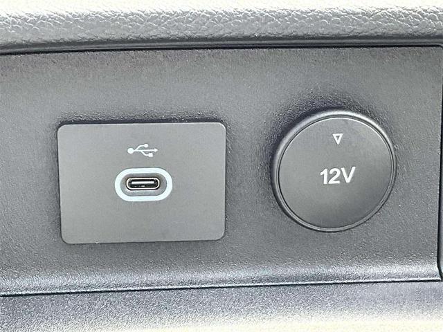 Photo of 2025 Oxford White Ford Transit-150
