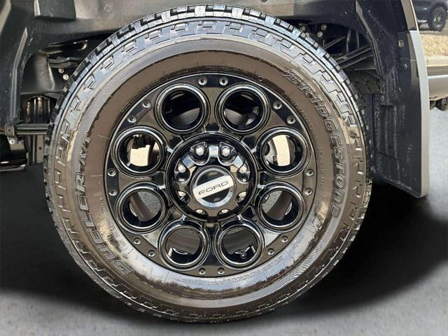 Photo of 2024 Agate Black Metallic Ford F-250