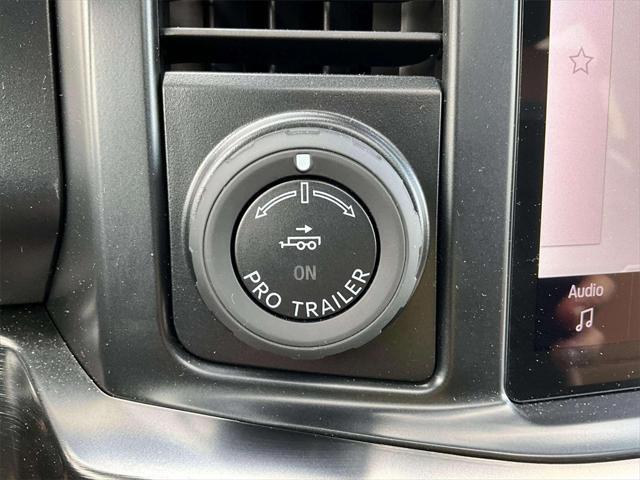 Photo of 2024 Agate Black Metallic Ford F-250