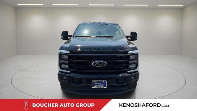 Photo of 2024 Agate Black Metallic Ford F-250
