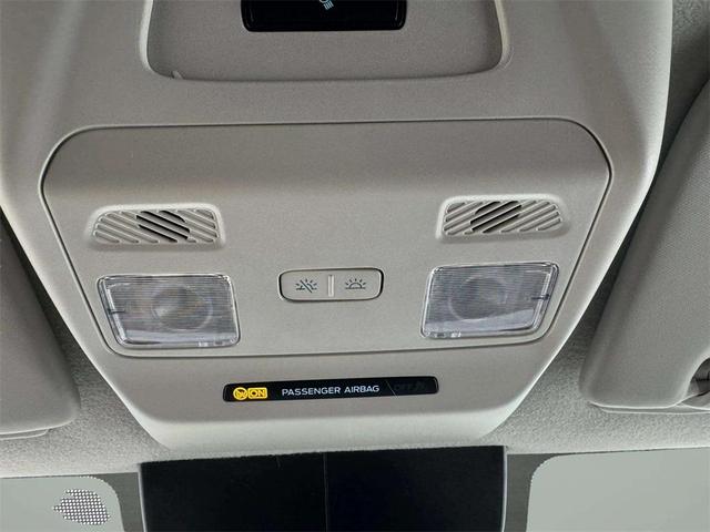 Photo of 2024 Oxford White Ford Transit-250