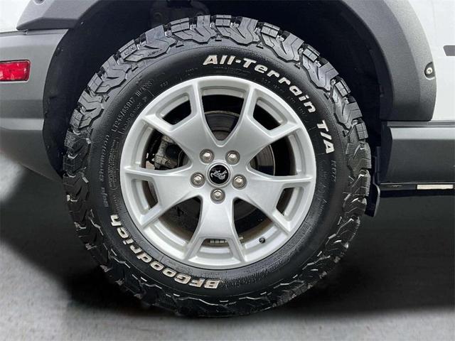 Photo of 2022 Oxford White Ford Bronco Sport