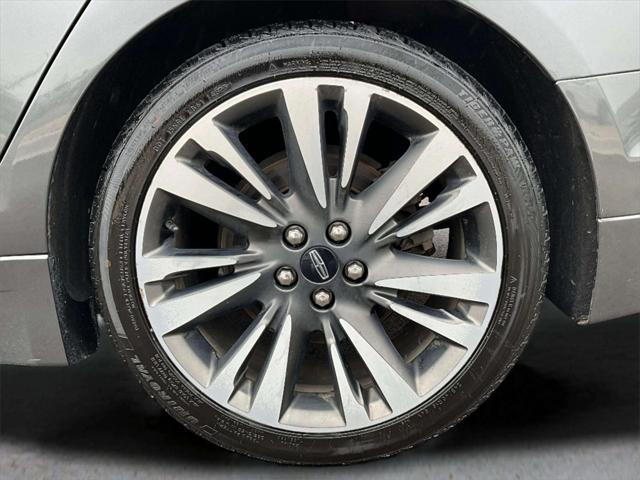 Photo of 2020 Magnetic Gray Lincoln MKZ