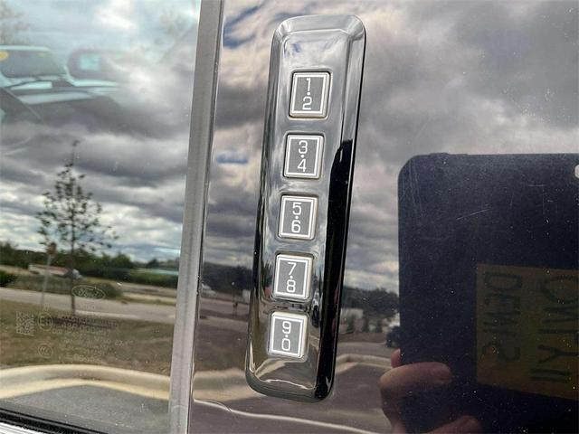 Photo of 2020 Agate Black Metallic Ford F-150