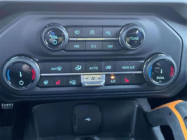 Photo of 2022 Shadow Black Ford Bronco