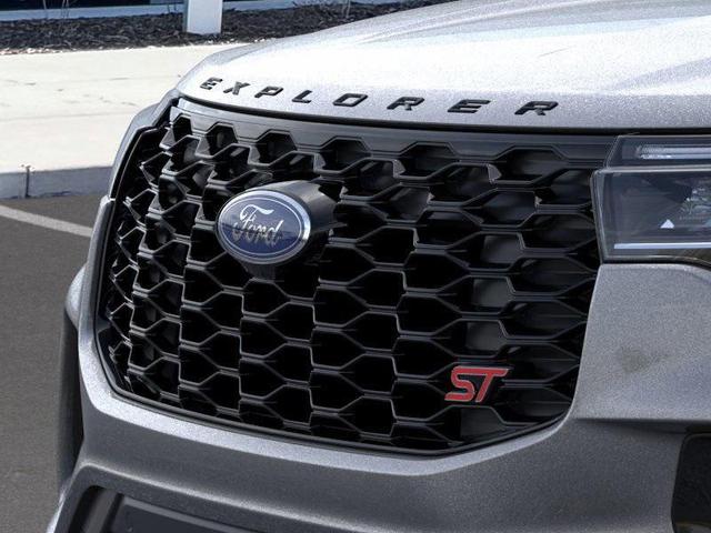 Photo of 2025 Carbonized Gray Metallic Ford Explorer