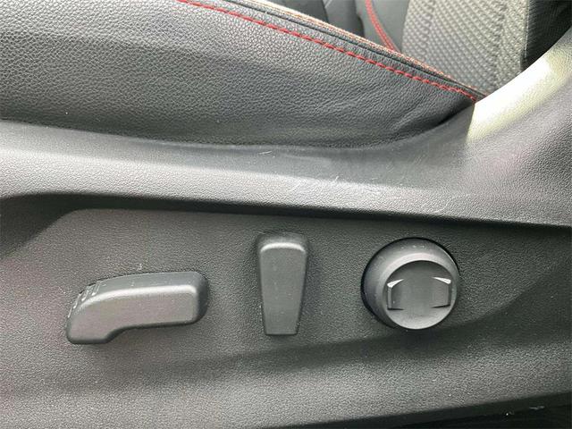 Photo of 2022 Blue Metallic Subaru Forester