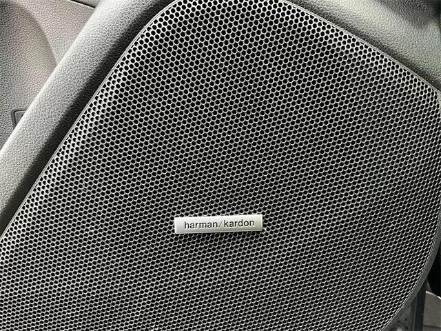 Photo of 2022 Blue Metallic Subaru Forester