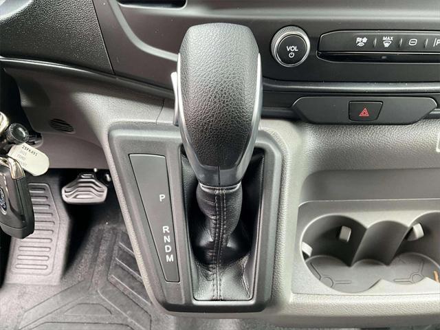 Photo of 2025 Oxford White Ford Transit-350
