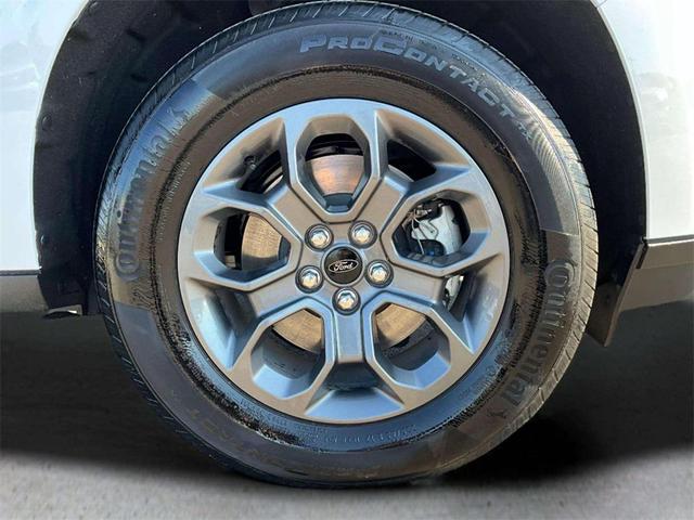 Photo of 2024 Oxford White Ford Maverick