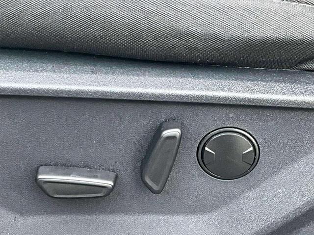 Photo of 2023 Iconic Silver Metallic Ford F-150