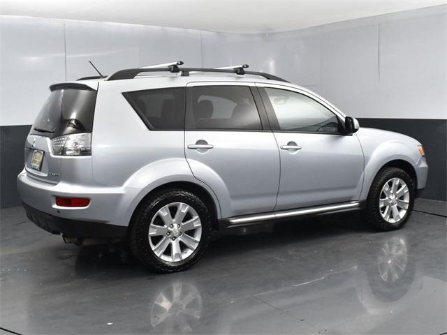 Photo of 2013 Cool Silver Metallic Mitsubishi Outlander