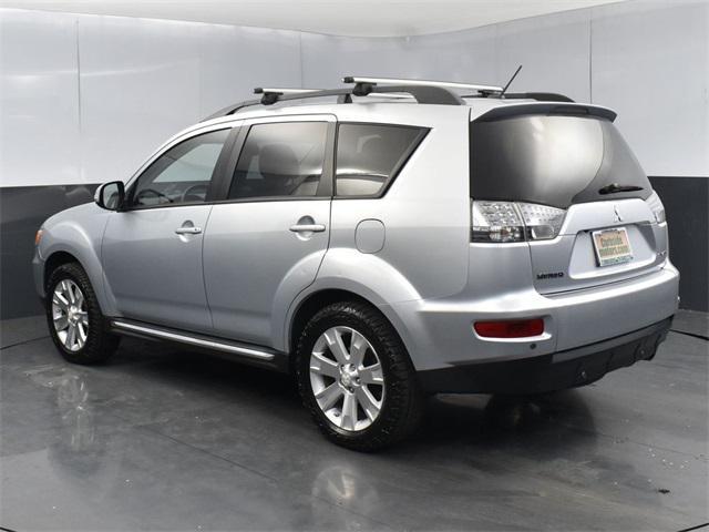 Photo of 2013 Cool Silver Metallic Mitsubishi Outlander