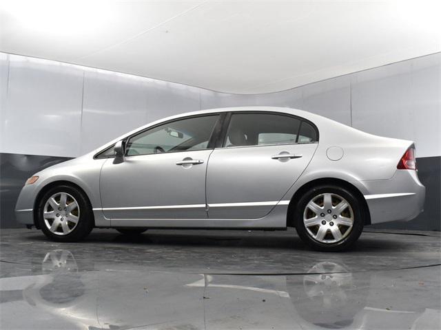 Photo of 2006 Alabaster Silver Metallic Honda Civic