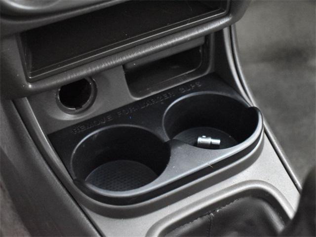 Photo of 2002 Cloud White Nissan Sentra