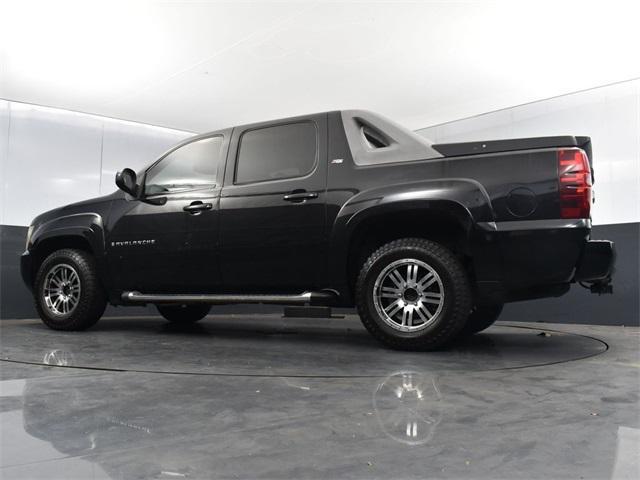 Photo of 2009 Black Chevrolet Avalanche