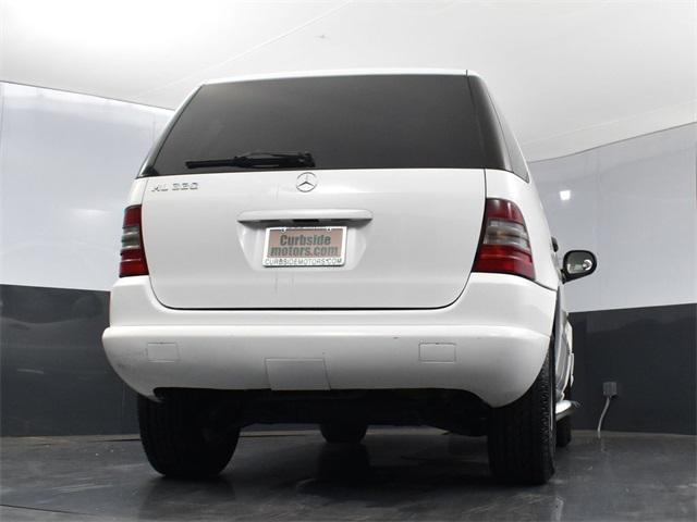Photo of 2000 Polar White Mercedes-Benz M-Class