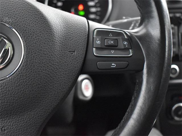 Photo of 2013 Black Uni Volkswagen Jetta SportWagen