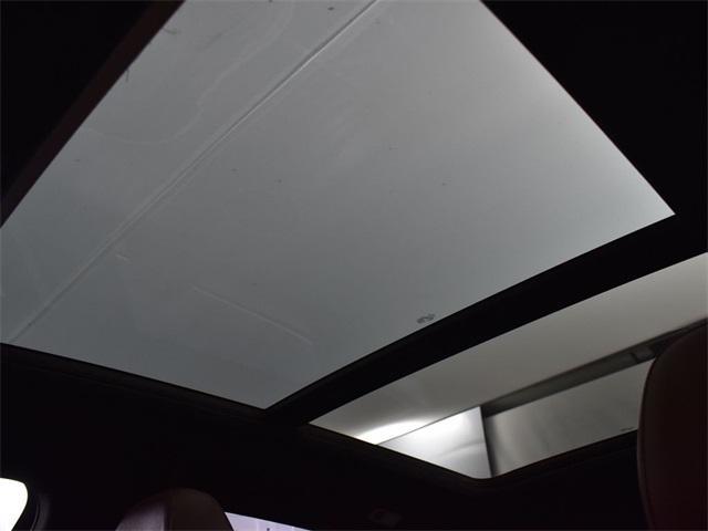 Photo of 2011 Deep Sea Blue Pearl Effect Audi Q5