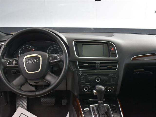 Photo of 2011 Deep Sea Blue Pearl Effect Audi Q5