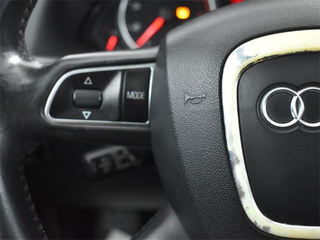 Photo of 2011 Deep Sea Blue Pearl Effect Audi Q5