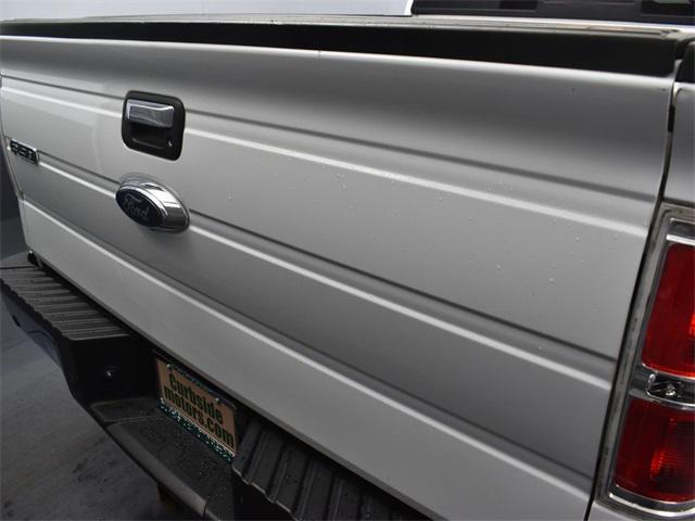 Photo of 2014 Oxford White Ford F-150