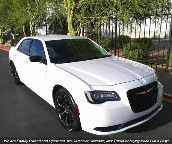 2020 Chrysler 300