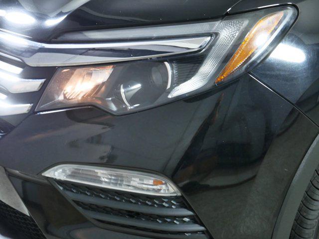 Photo of 2018 Crystal Black Pearl Honda Pilot