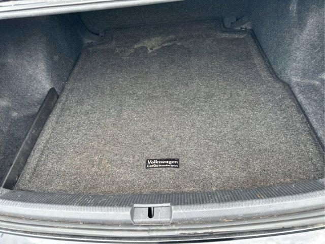 Photo of 2015 Black Uni Volkswagen Passat